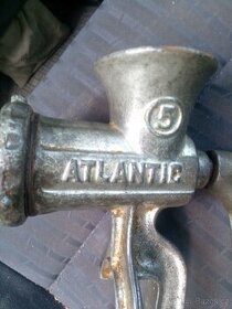 Mlýnek na maso starý poctivý retro