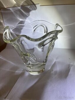 Prodám skleněnou vázu bez poškození