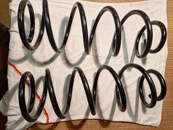 Peugeot 407 2.0 hdi přední pružiny NOVÉ