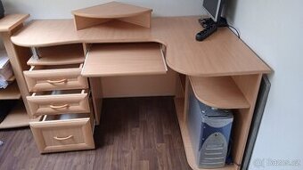 Rohový psací stůl