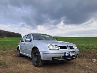 Volkswagen Golf 1.6