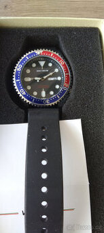 Hodinky pánské, nové. Podobné Seiko Sport.