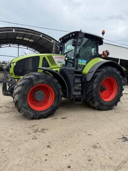 Traktor claas axion 960