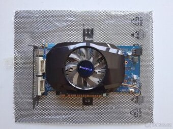 Grafická karta Gigabyte GeForce GTS 450