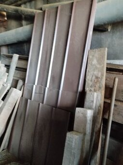 Střešní krytina - Alukryt šablona hnědá - RAL 8017