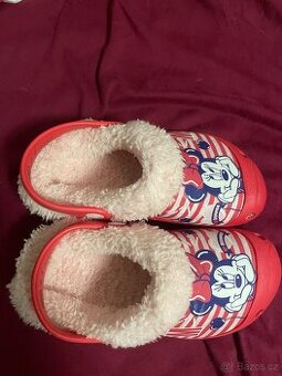 Zateplené crocs Minnie velikost 32/33 nove nepoužité