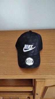 Kšiltovka nike