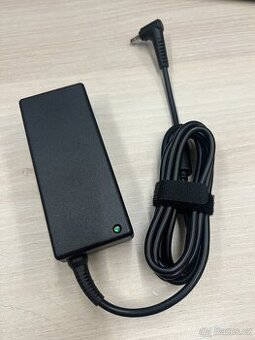 Dell AC adaptér/nabíječka 65W, 100procent stav.