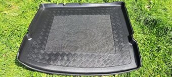 Vana do kufru Ford s max