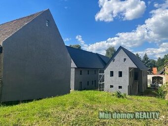 Prodej dvou rodinných dumu. Nabídka 2 atypických domů, Vruti