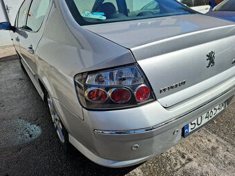 zadní světla Peugeot 407 sedan