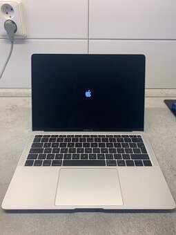 Apple MacBook Air 13” 2019