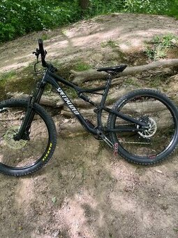 Specialized stumpjumper - trailový bike v dobrém stavu