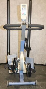 Motomed Thera-Vital, trenažér na procvičování nohou.