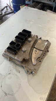 MEVD17.2 535i N55 Jednotka motoru