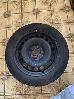 Plechová kola KOMPLET 4ks se zimní pneu 205/55 Nokian WR A3