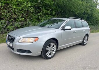 Volvo V70 2.0T, prav. servis, nové pneu, nová STK