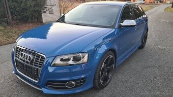 AUDI S3 Sportback - 2,0TFSi 195kW Quattro Manuál.