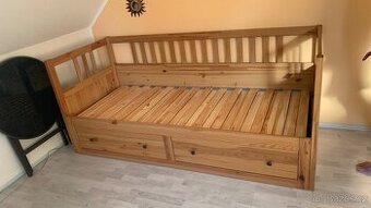 Ikea Hemnes rozkládací pohovka - postel -dřevo masiv