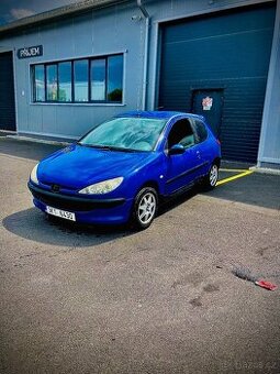 PEUGEOT 206