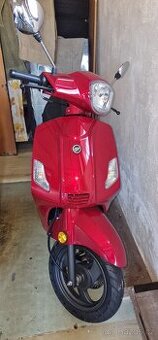Skútr Zahara 125 r. 2022