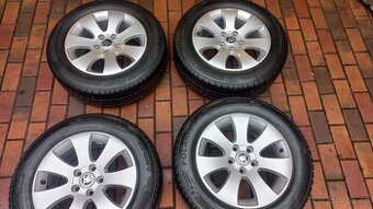 Pěkná originál zimní alu kola na Škoda Yeti 7jx16h2, et45.