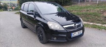 Opel zafira 1.9 cdti 74kw 7 místné