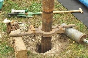 Studnařské nářadí a náhradní díly k ruční pumpě