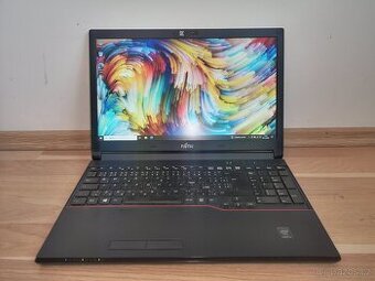 Notebook Fujitsu LifeBook E554