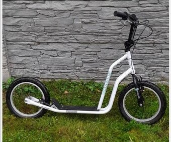 Terénní koloběžka Arcore