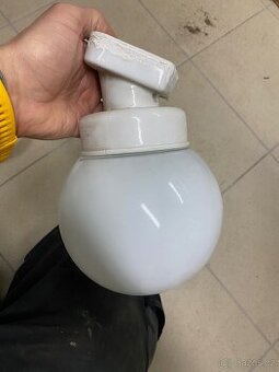 Porcelánové světlo