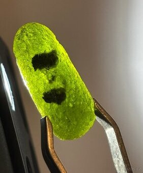 Vltavín s unikátními vnitřními inkluzemi 3,97 g