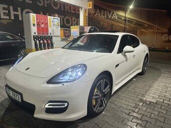 Porsche Panamera 4.8 Turbo 368Kw Bílá perleť Max Výbava