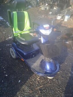 Invalidní třikolka