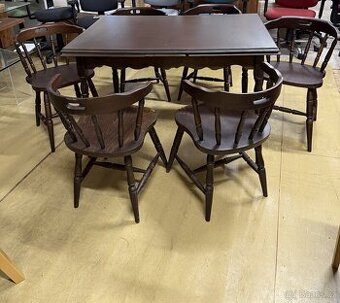 Jídelní stůl + 6 židlí