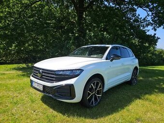 VW TOUAREG R-line 2025 - MAXIMÁLNÍ VÝBAVA - 5 let záruka