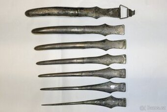 Historická sada dilatátorů