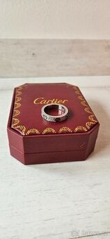 Prsten Cartier Love s drobnými kamínky