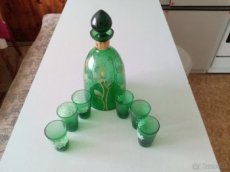 Prodám starožitnou karafu a šest skleniček