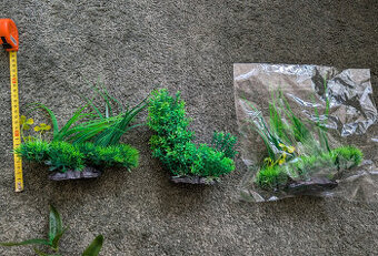 Umělé akvarijní rostliny