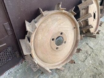 Kola 18 palců Tatra Praga