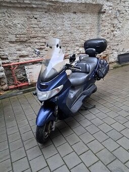 Suzuki Burgman 400