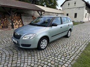 Škoda Fabia 2 combi 1.4i 16V nájezd-stav-tažné-výbava