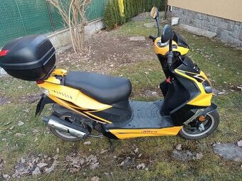 Skútr Rhon 50