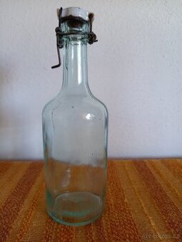 Lahev s patentním uzávěrem 0,5 l