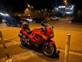 Suzuki gsx600f