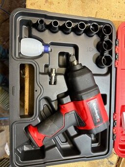 Pneumatický rázový utahovák Einhell TC-PW 340