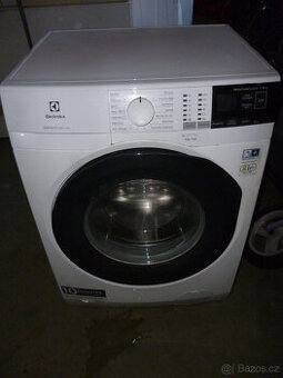 pračka electrolux na 8 kg, 1200 ot.
