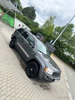 Jeep gran cherooke 3.0crdi tel:725 996 134