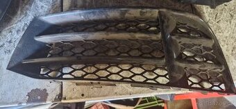 Leva predni mrizka audi RS5 8t0807681f - 1